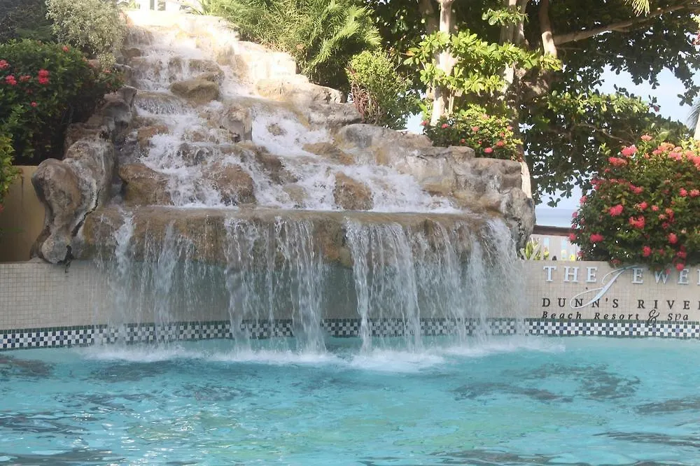 Jewel Dunn'S River Beach Resort & Spa, Ocho Rios,Curio Collection By Hilton Mammee Bay 酒店