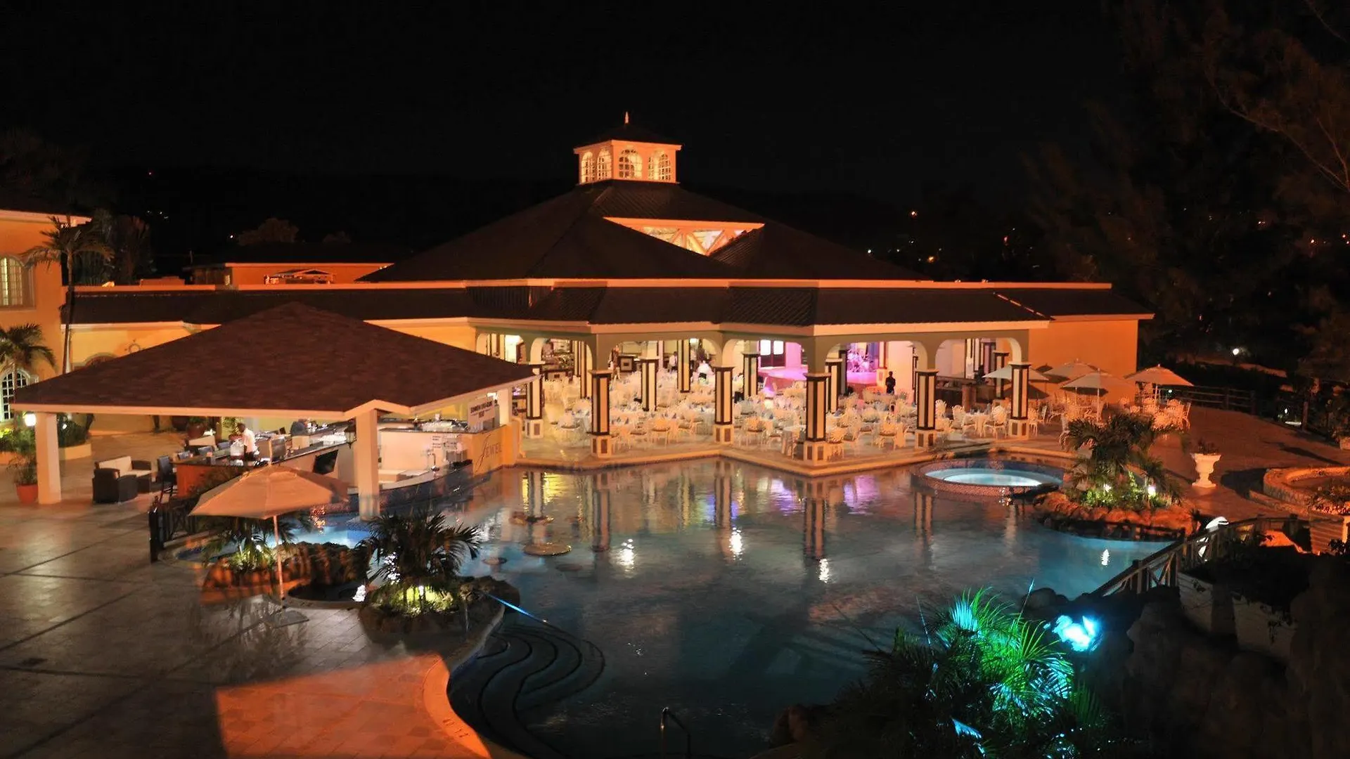 Jewel Dunn'S River Beach Resort & Spa, Ocho Rios,Curio Collection By Hilton Mammee Bay Τζαμάικα